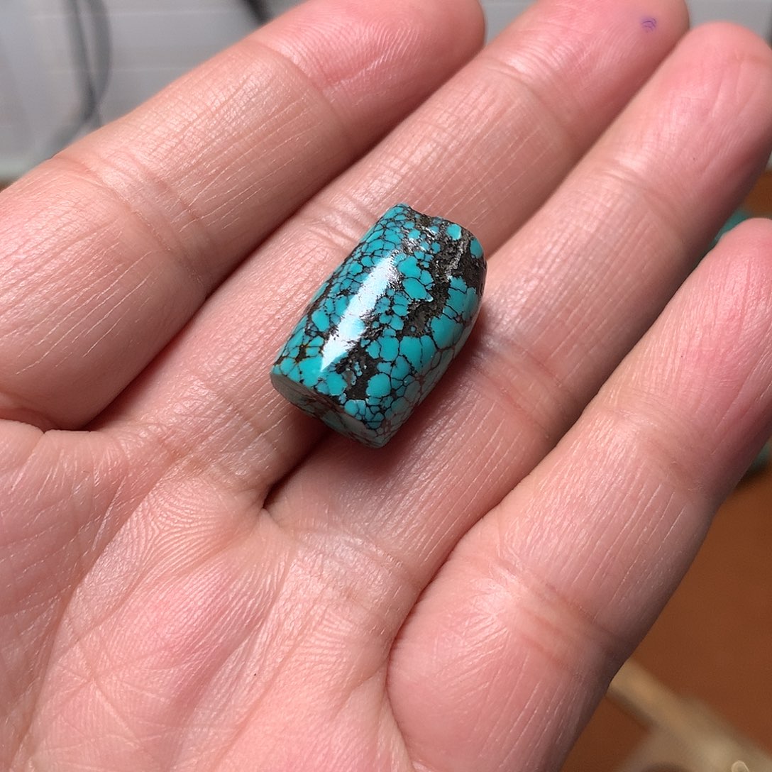 Y***）绿松石未镶嵌珠宝奇石