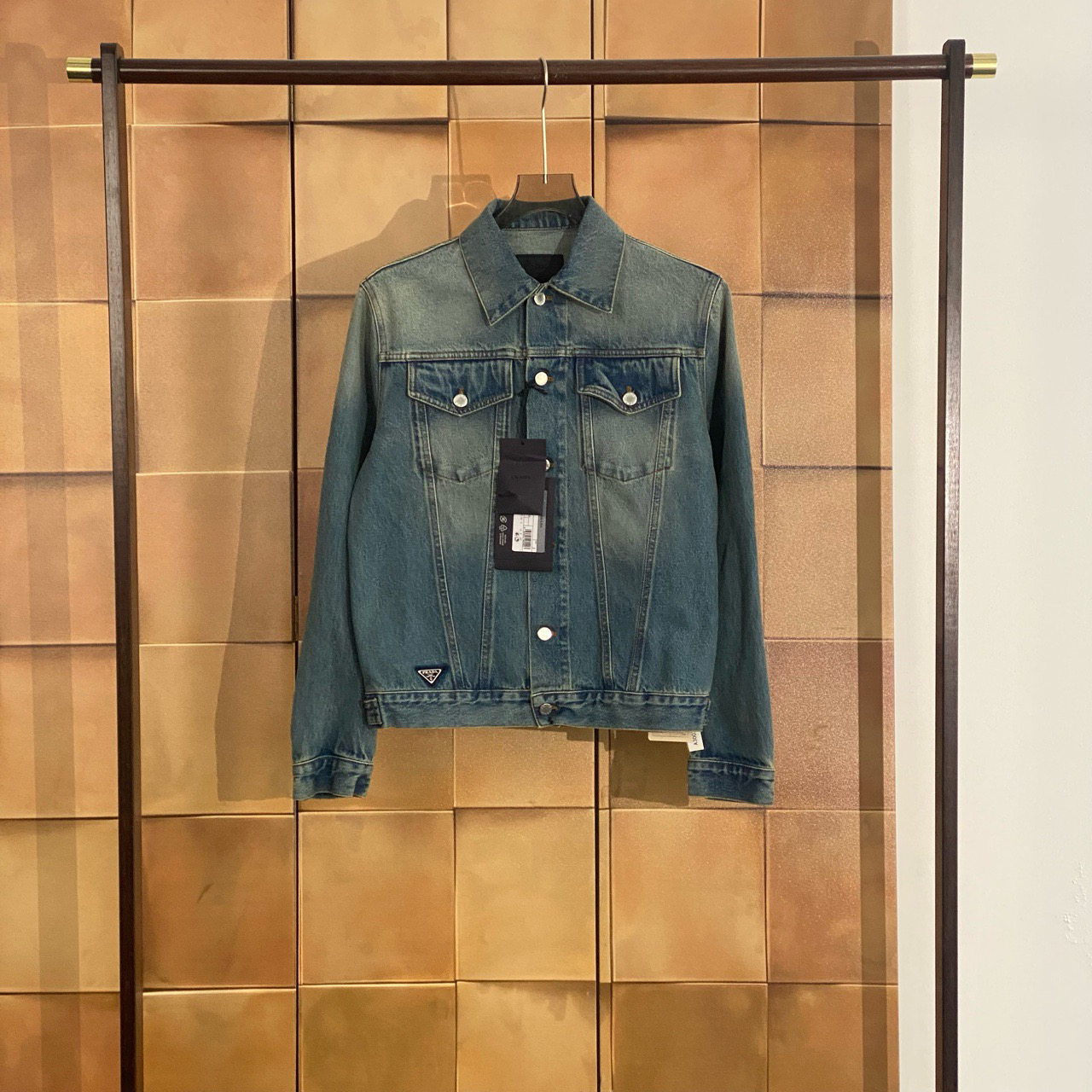Prada 23ss爆款水洗蓝三角标牛仔外套/s码/全新原吊/30029