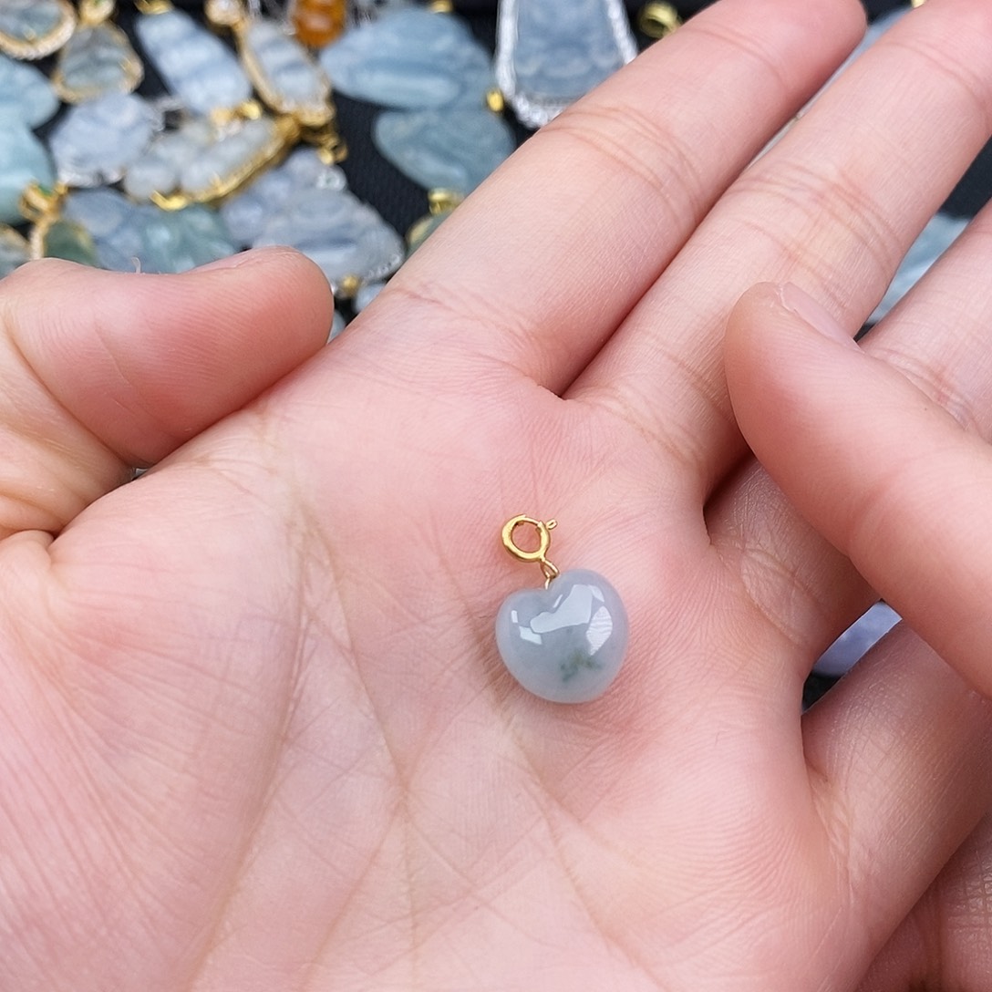 翡翠颈饰18K金镶嵌爱心