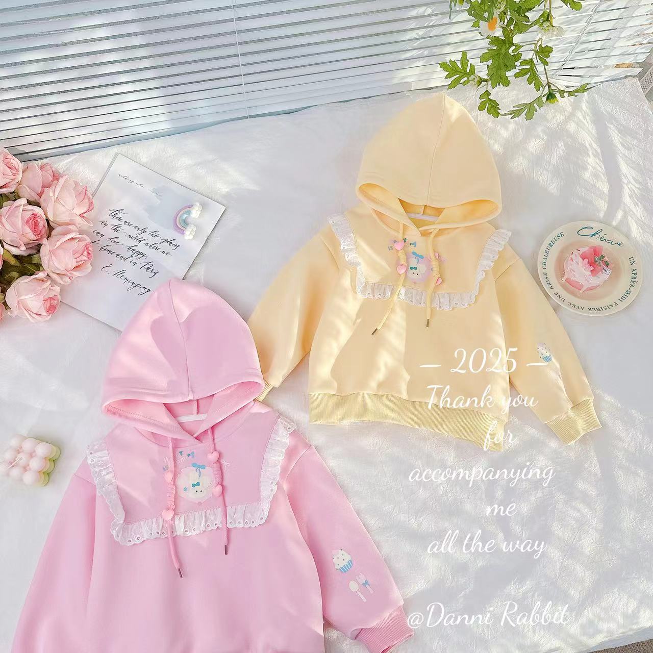 【Dannirabbit】公主风蕾丝花边连帽卫衣* D-W600
