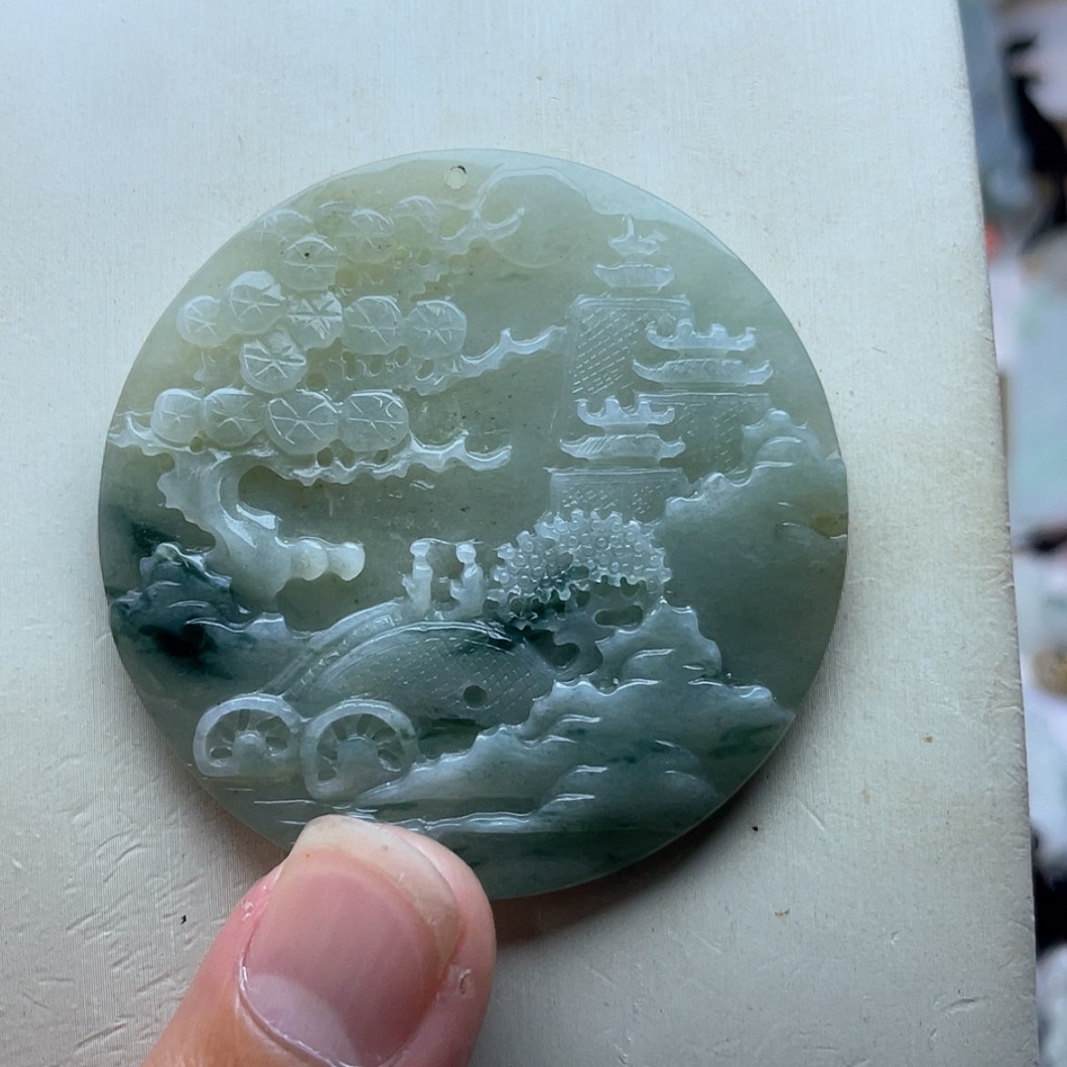 【闪购商品】颈饰未镶嵌翡翠格**宝翡翠