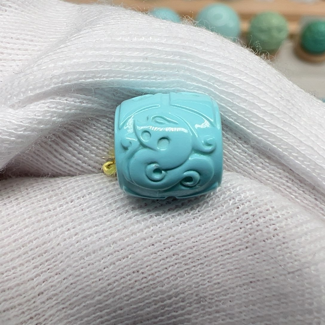 绿松石配饰未镶嵌