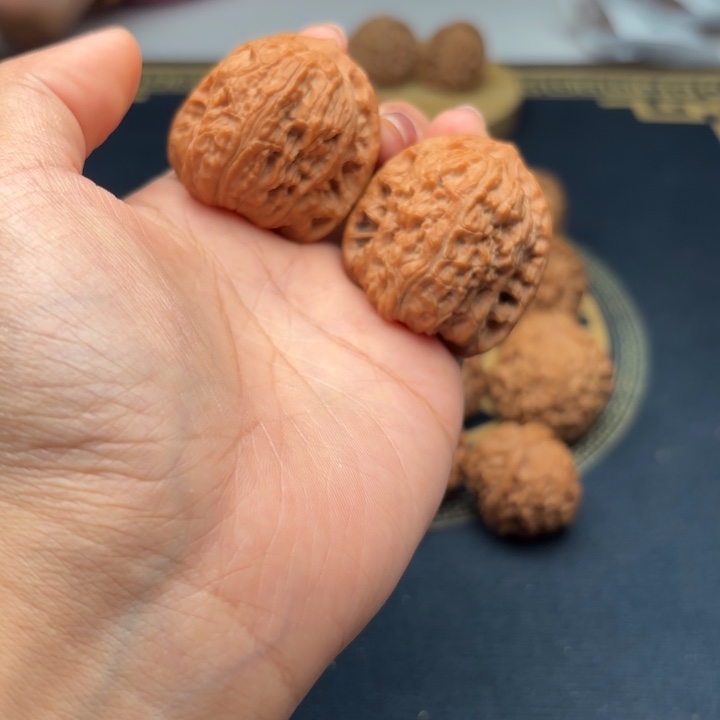 文玩核桃把件?***座宽城124