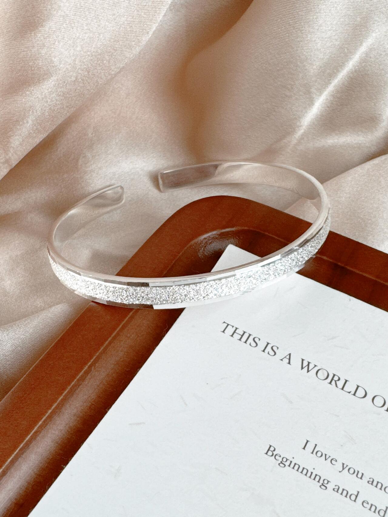 足银手镯 9999满天星时尚钉沙磨砂亮面开口实心银镯年轻小众设计