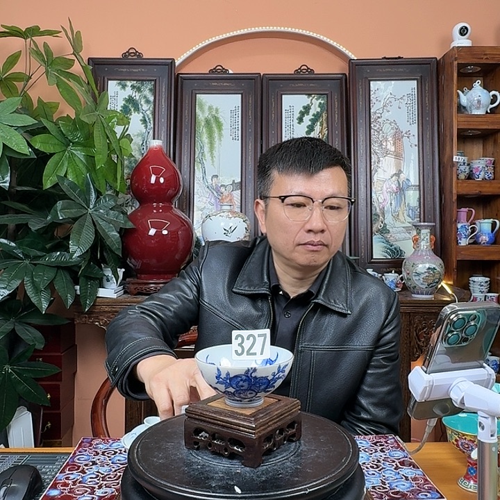 陶摆件景德镇陶瓷收工杯子