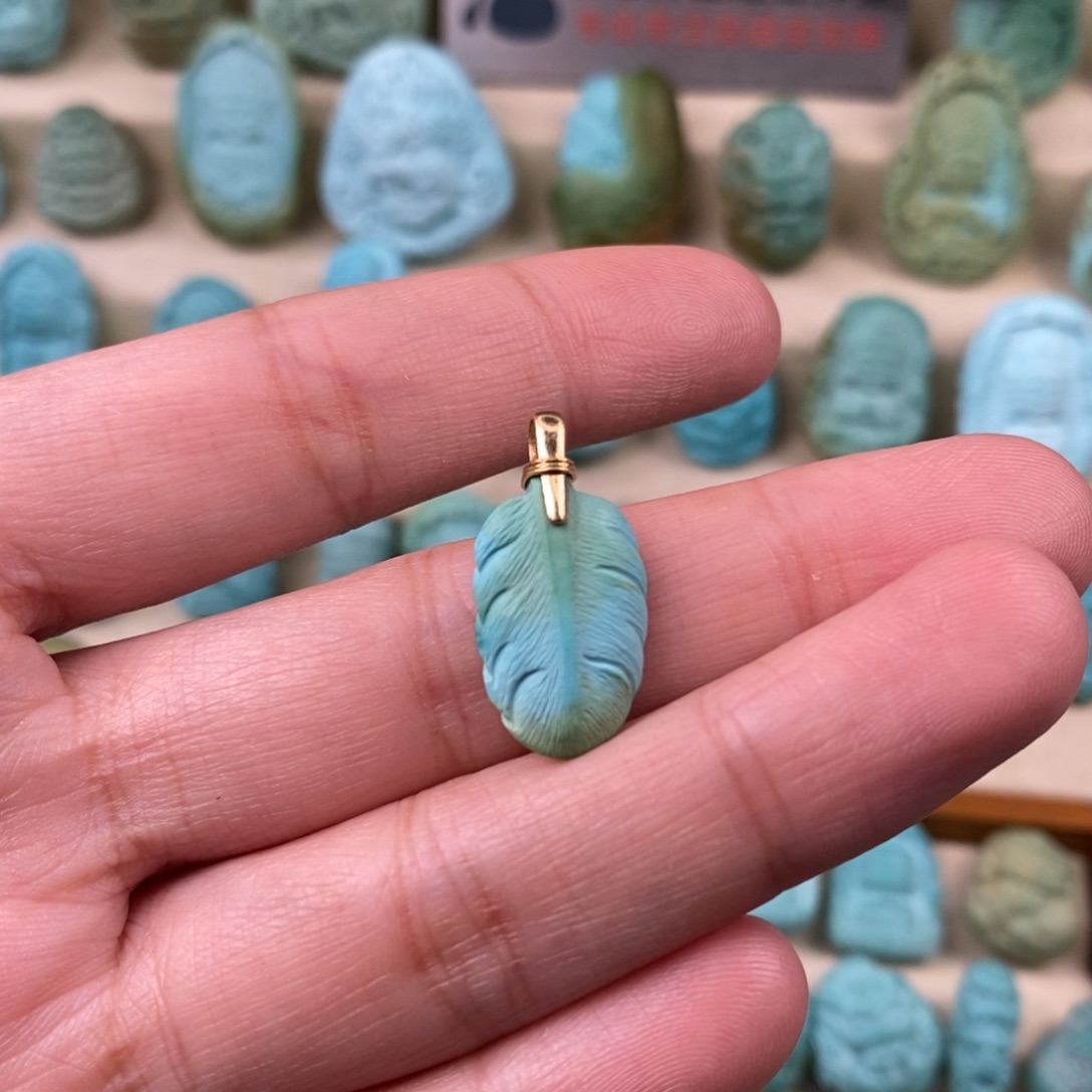 绿松石珠宝奇石18K金镶嵌