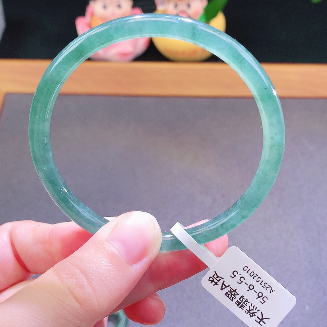 翡翠未镶嵌手镯天然翡翠