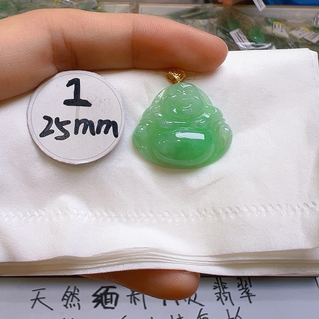 翡翠颈饰18K金镶嵌翡翠