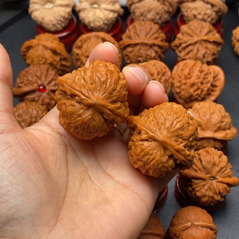 【闪购商品】文玩核桃把件唐****香核桃