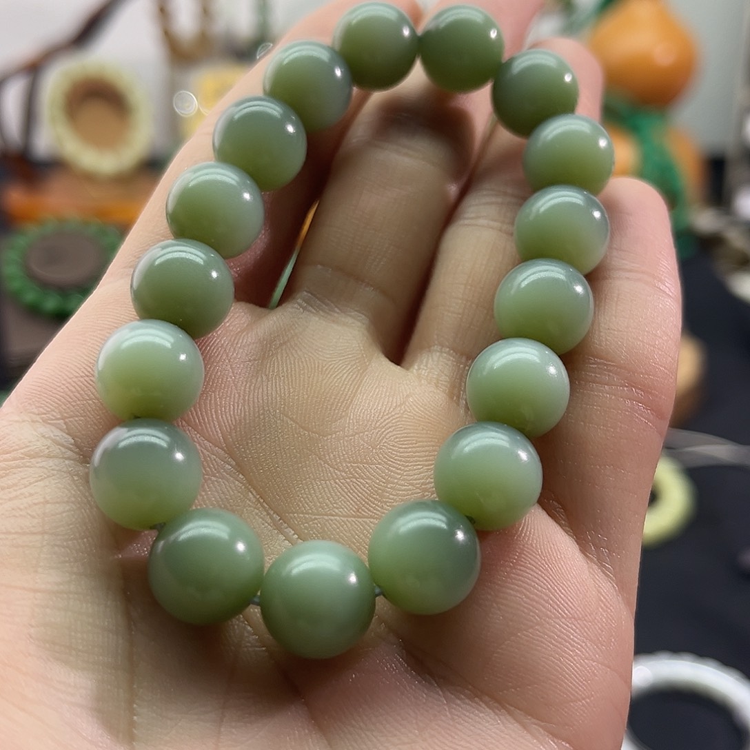 和田玉未镶嵌颈饰俄料-粉青手串-12