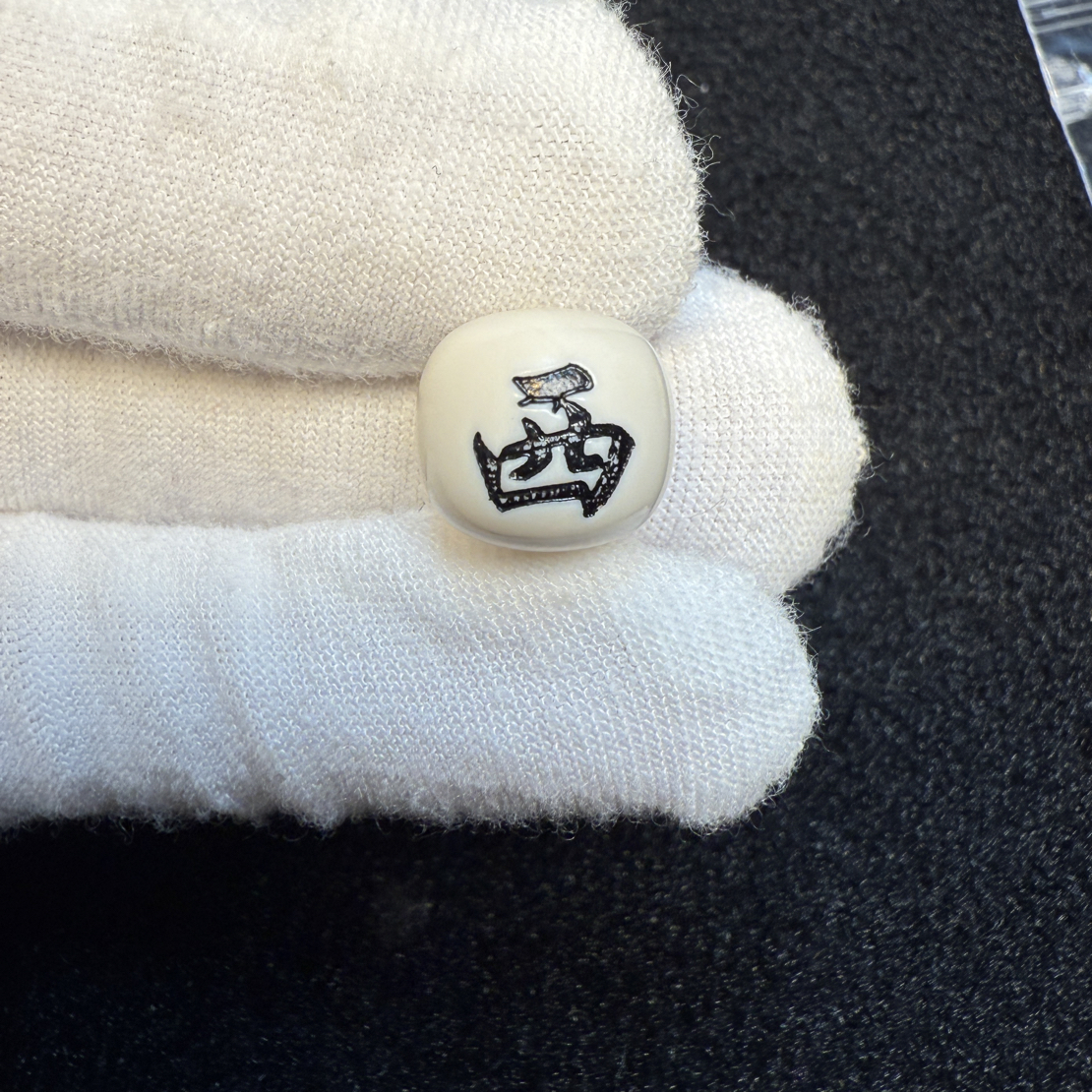 F2787猛犸象牙冰料果冻12*11雕刻西风配珠配饰