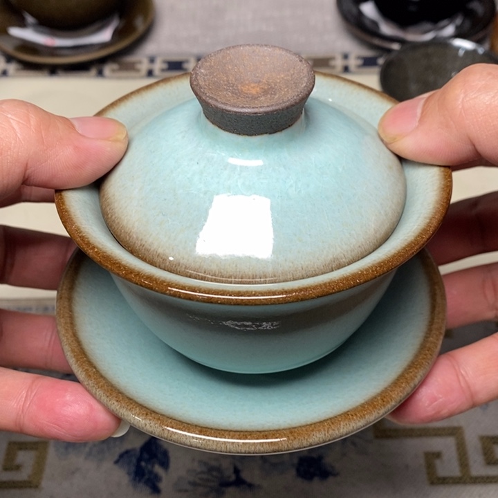 茶盏盏心茶器放漏了