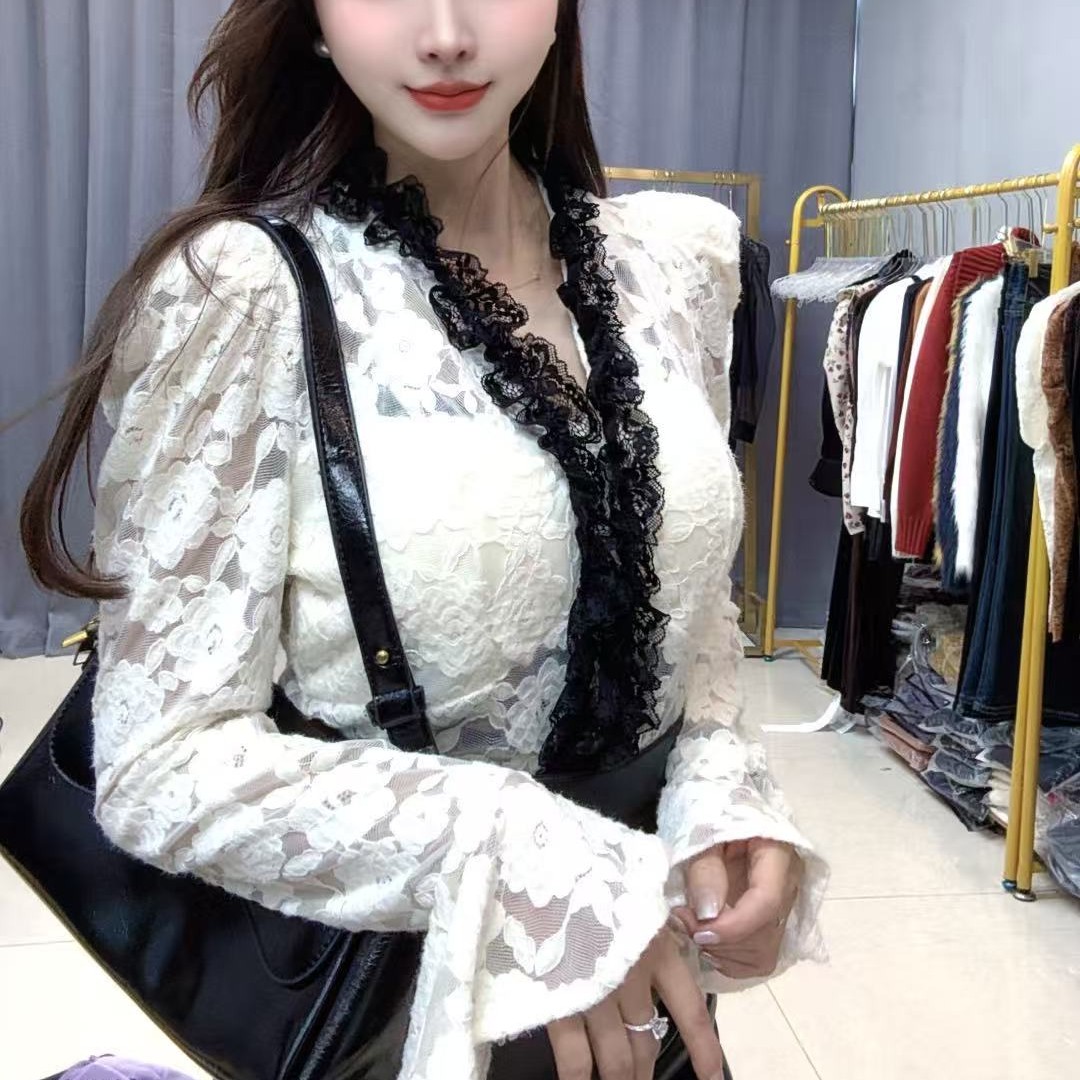 KK 蕾丝花边上衣