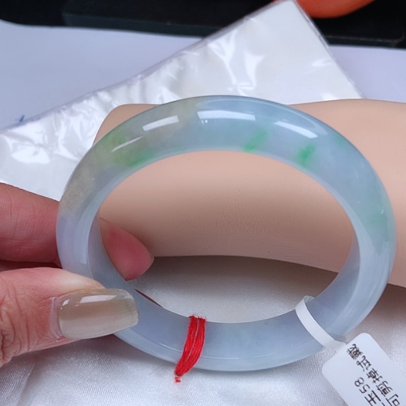 【闪购商品】翡翠手镯未镶嵌，