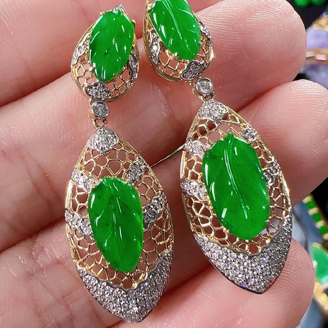 翡翠耳饰18K金镶嵌签收后24小时鉴赏期