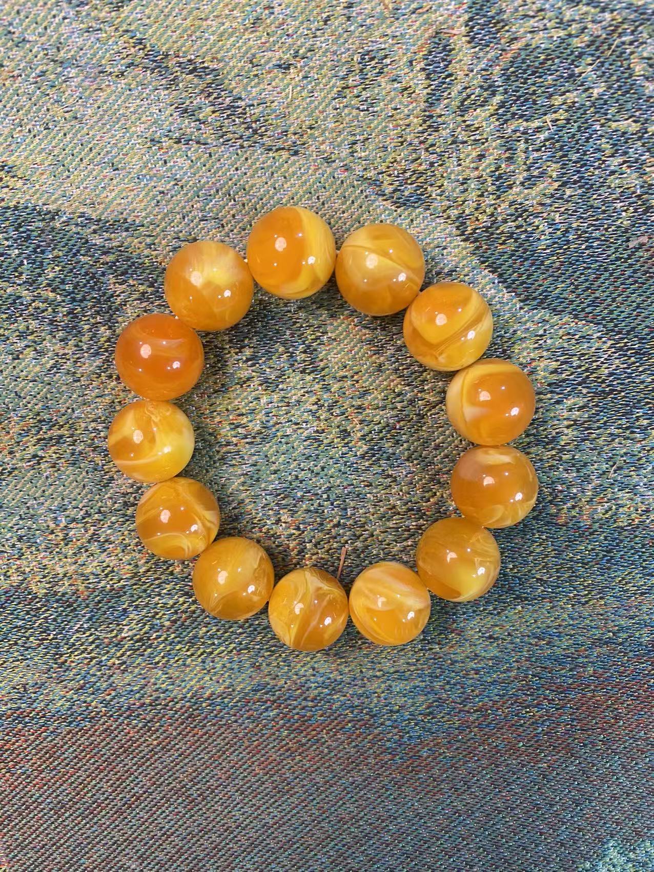 瑞哥专属蜜蜡手串D34