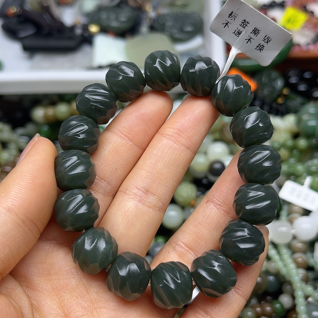 和田玉未镶嵌手链