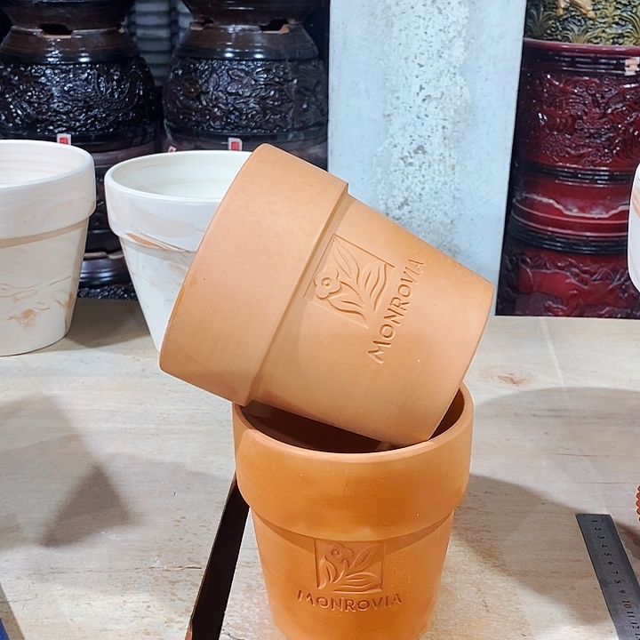 红陶10-14×15两个  