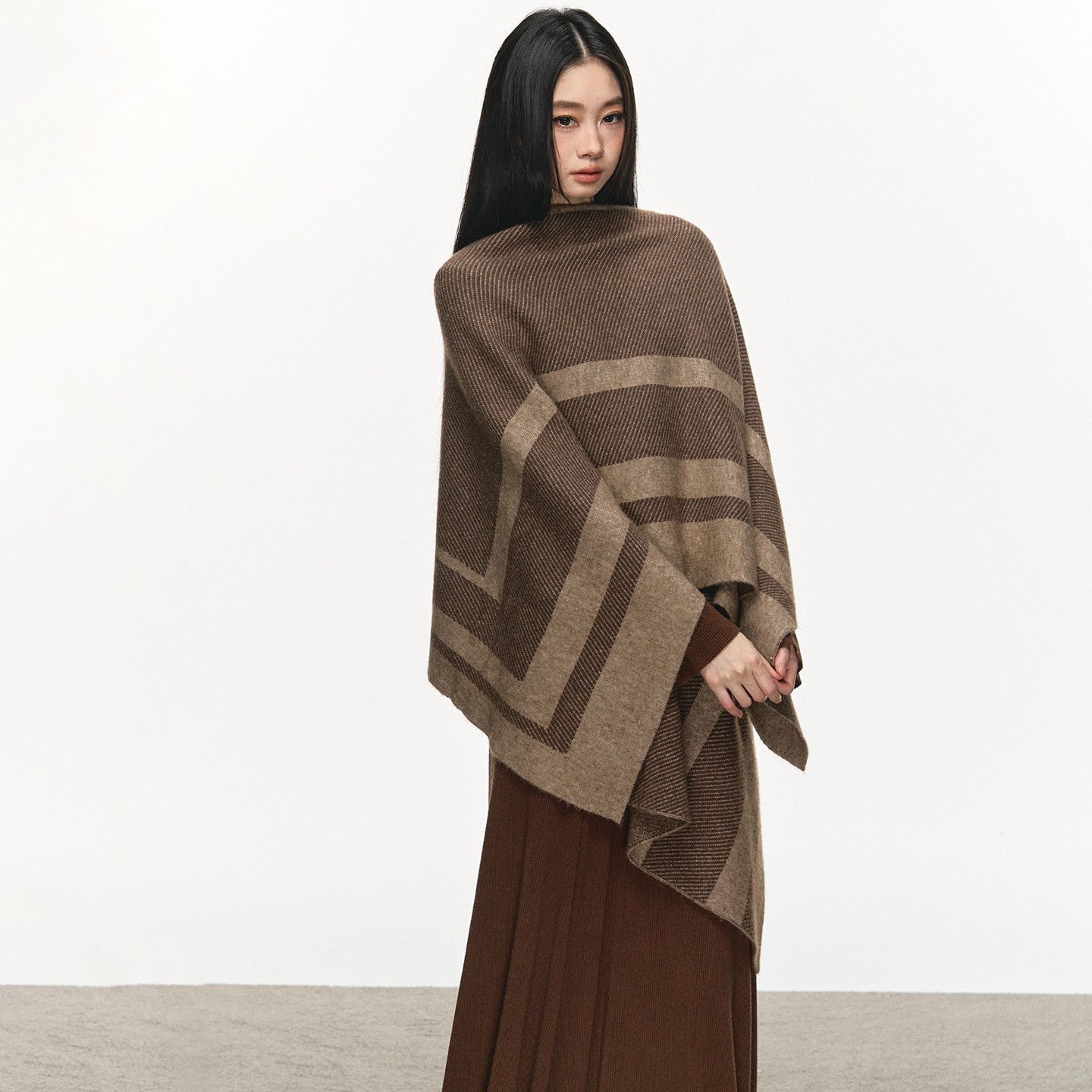 anna aneae咖色毛衣披肩斗篷女秋冬外搭软糯条纹宽松针织开衫外套