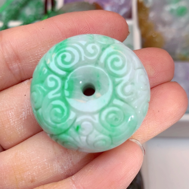 翡翠吊坠(不含链)未镶嵌