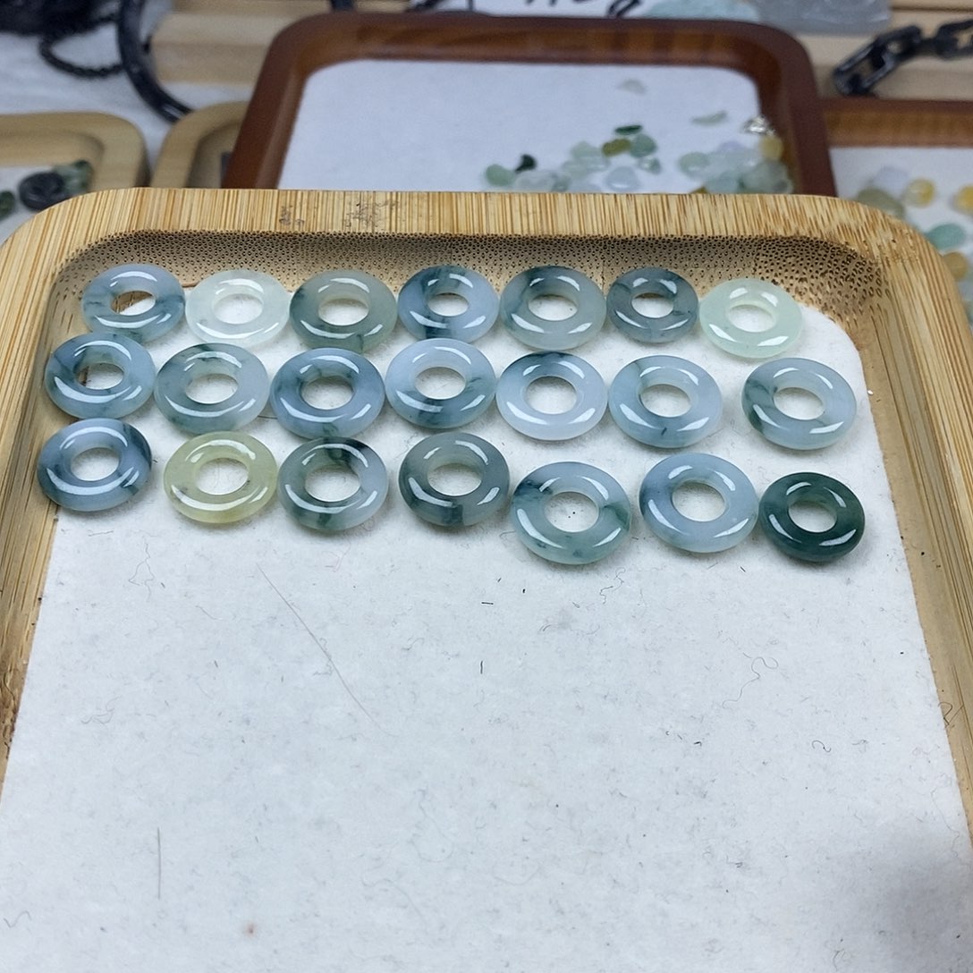 翡翠未镶嵌戒指飘花甜甜圈任挑