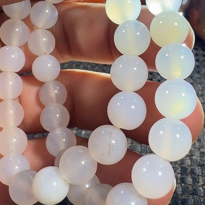 方***冀玛瑙/玉髓未镶嵌颈饰