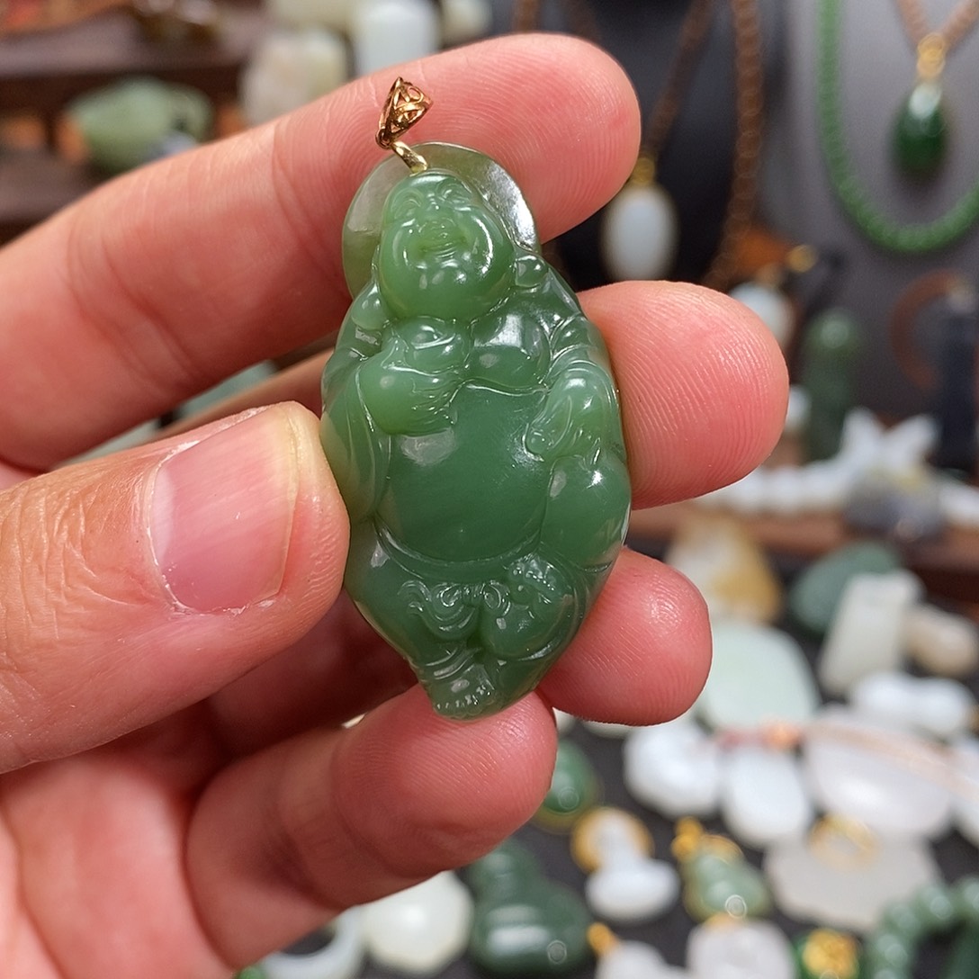 和田玉18K金镶嵌颈饰