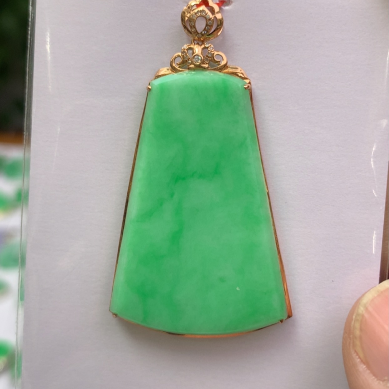 【闪购商品】翡翠18K金镶嵌颈饰翡翠