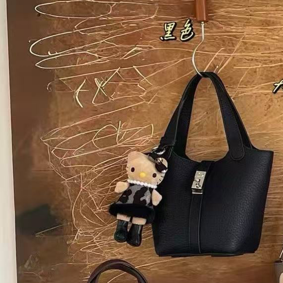 手提荔枝纹包锁扣单拎包配kitty挂件