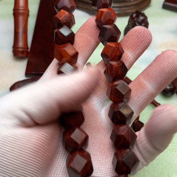 武***贺檀香紫檀（小叶紫檀）