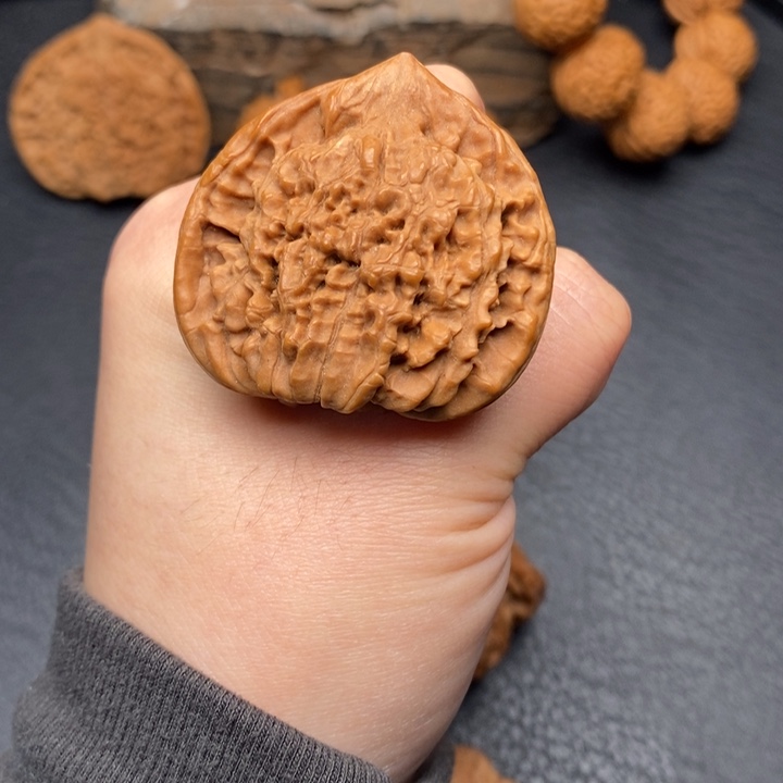 桃核把件尺寸42牌子