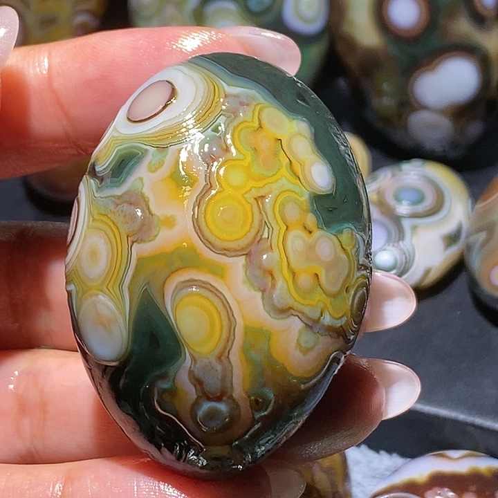 玛瑙/玉髓未镶嵌珠宝奇石20