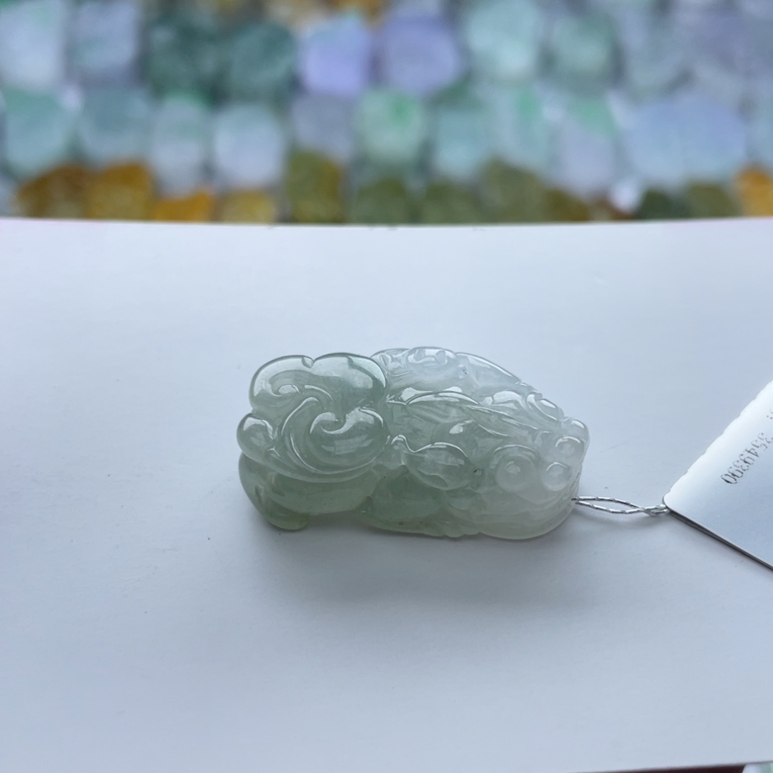 翡翠颈饰未镶嵌貔貅