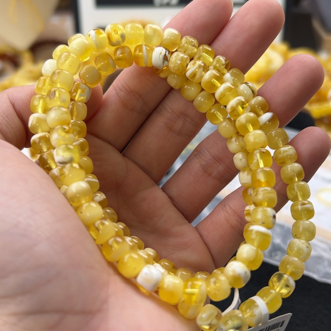 琥珀珠宝奇石未镶嵌