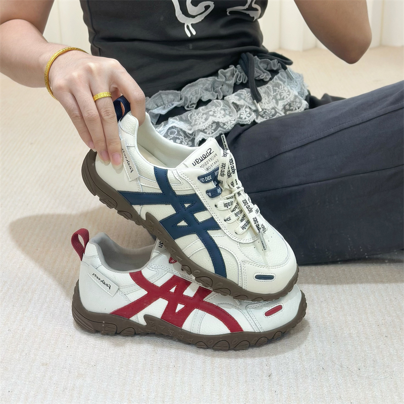 首谷爆款真皮厚底德训鞋女2025新款百搭巨好看轻便休闲时尚小白鞋