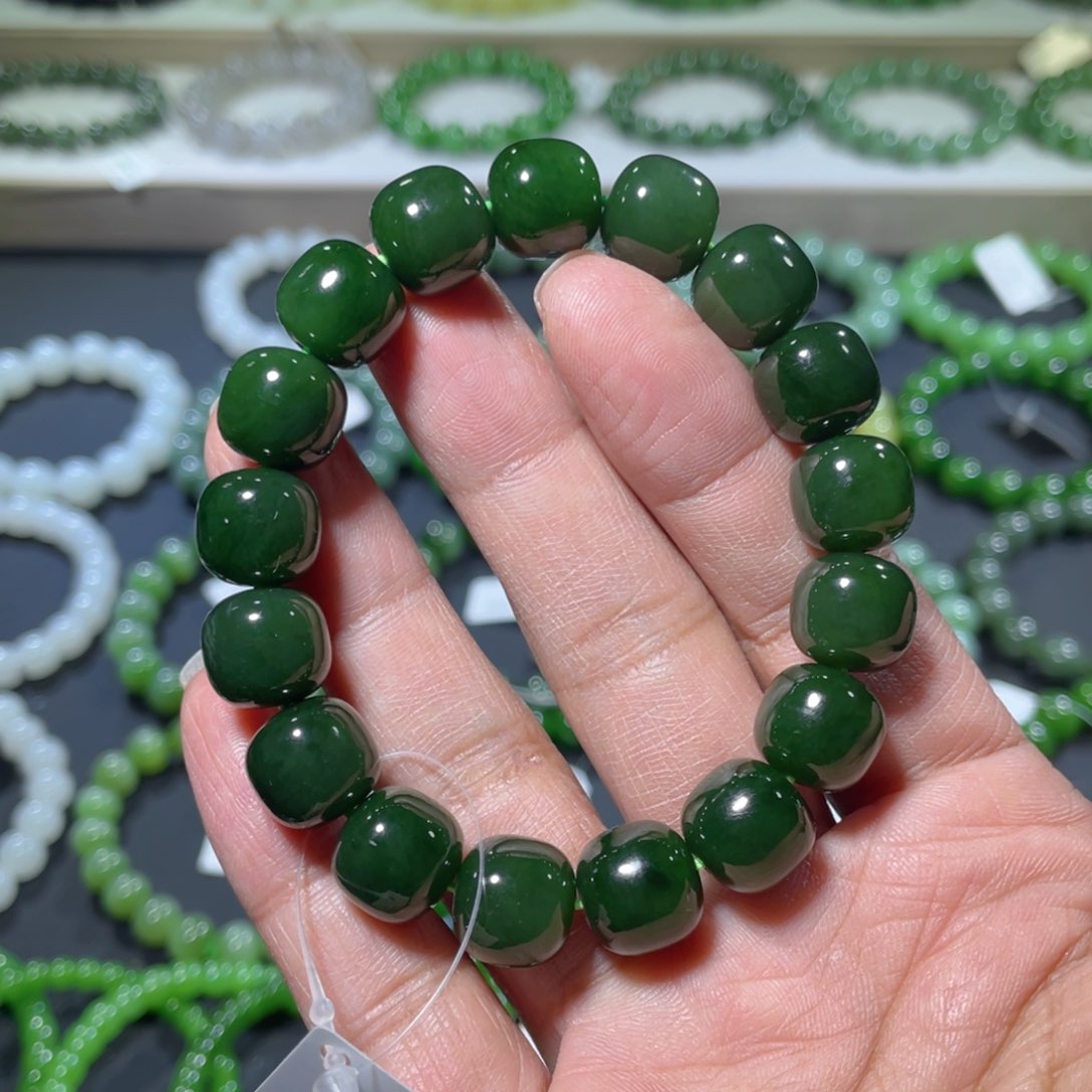 和田玉手链未镶嵌静**性