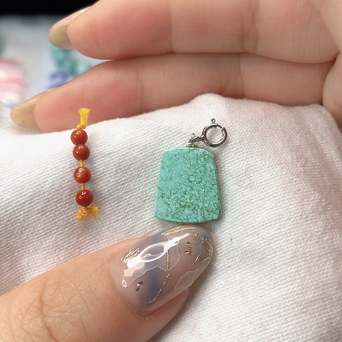 南红玛瑙未镶嵌珠宝奇石