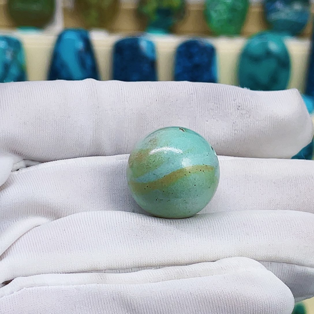 绿松石未镶嵌颈饰