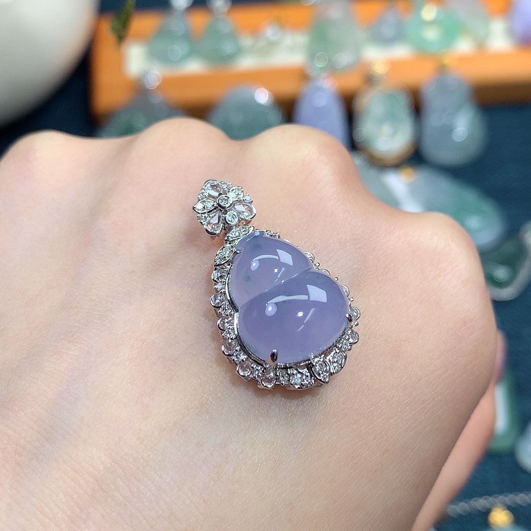 吊坠(不含链)18K金镶嵌翡翠