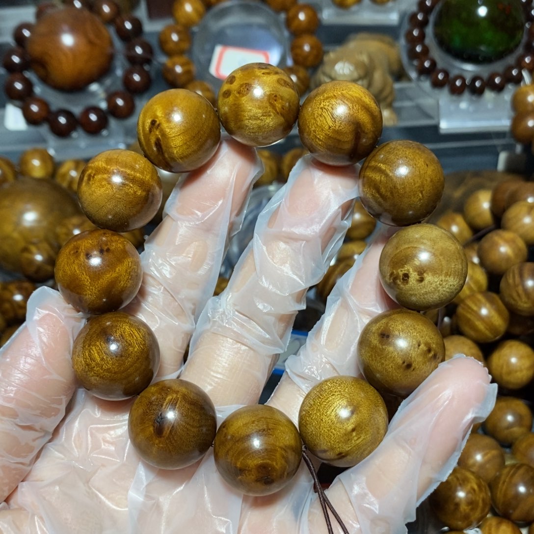 金丝楠木雕工艺品20