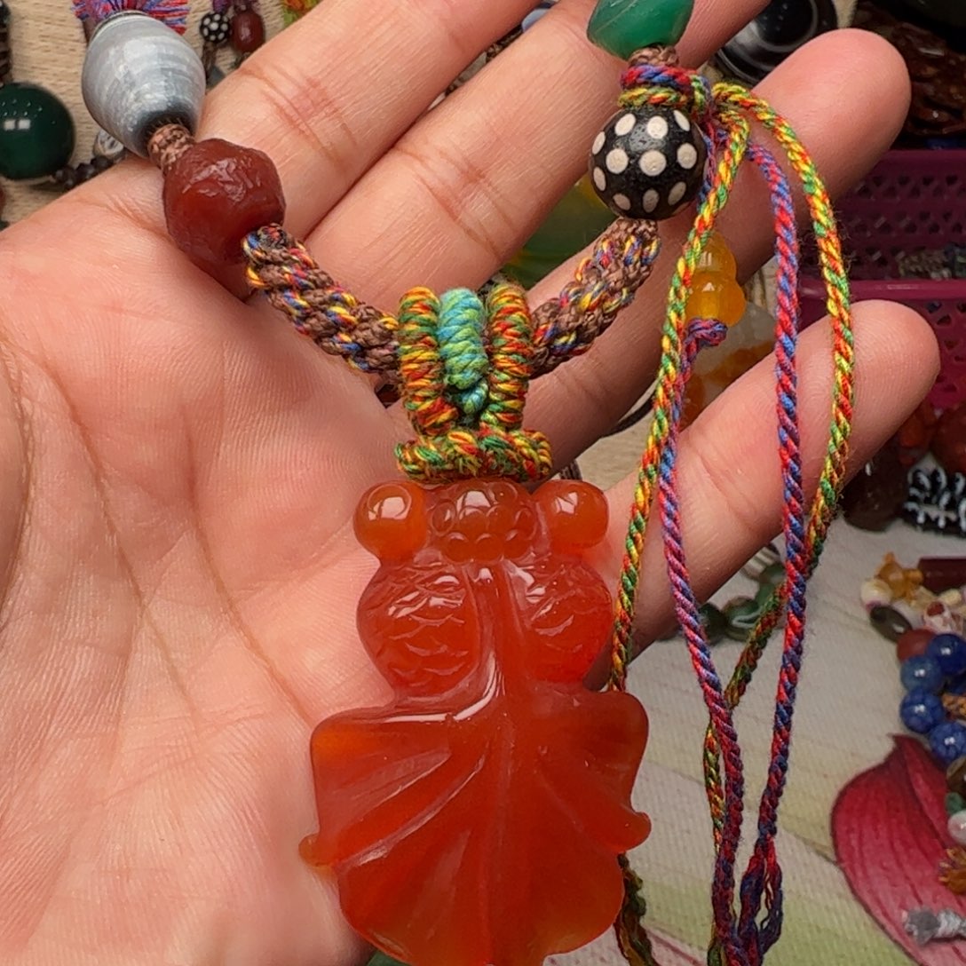 玛瑙/玉髓颈饰未镶嵌