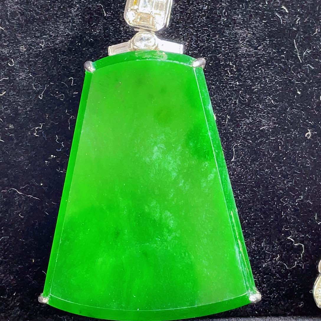 翡翠吊坠(不含链)未镶嵌