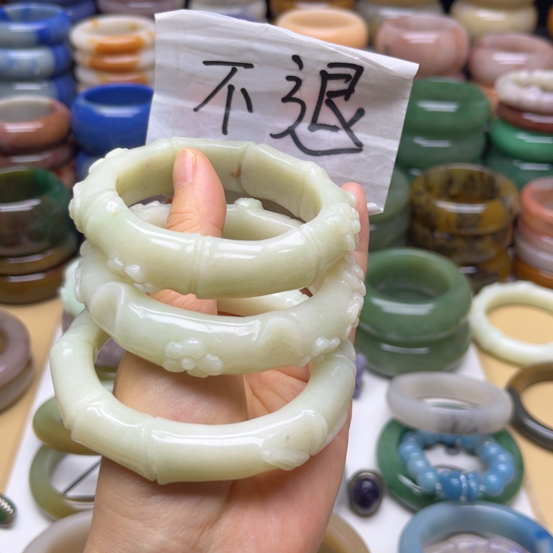 石英质玉未镶嵌手镯