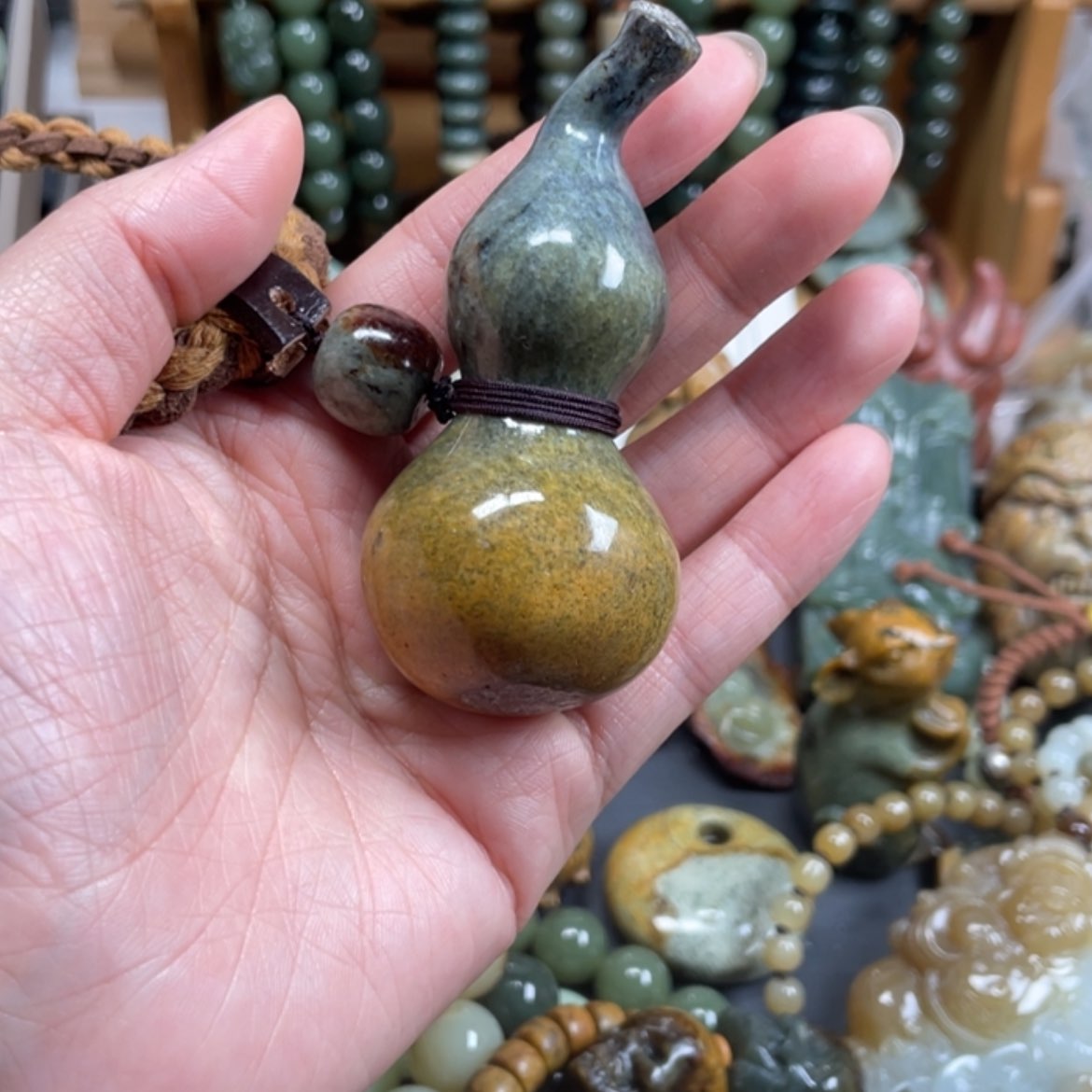 【闪购商品】岫岩河磨玉（透闪石质玉）手把件未镶嵌