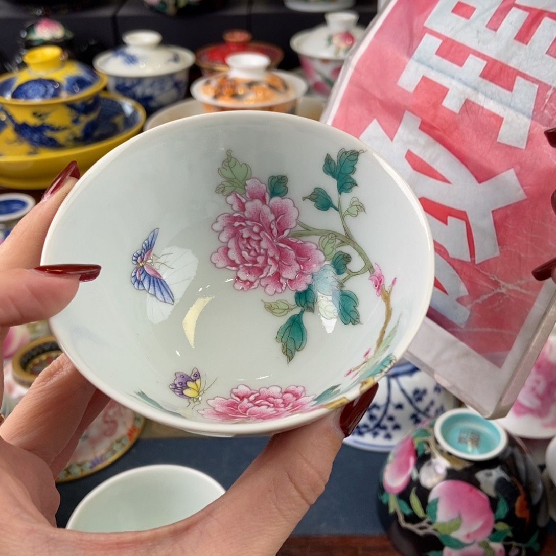 陶瓷艺术家的作品是一种