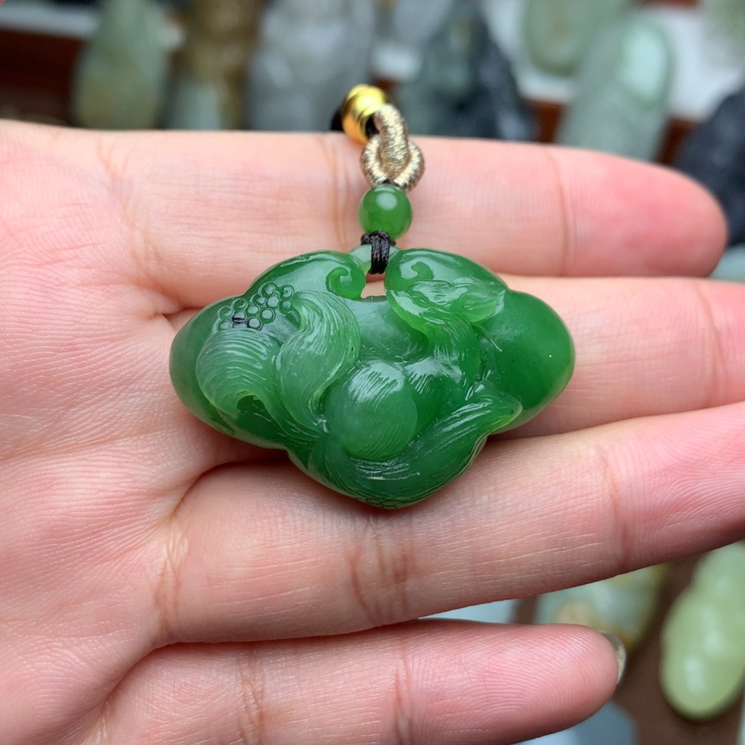 和田玉挂件未镶嵌勇**前