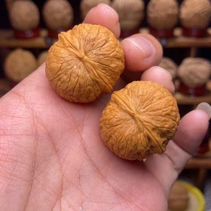 文玩核桃吊坠小金豆20