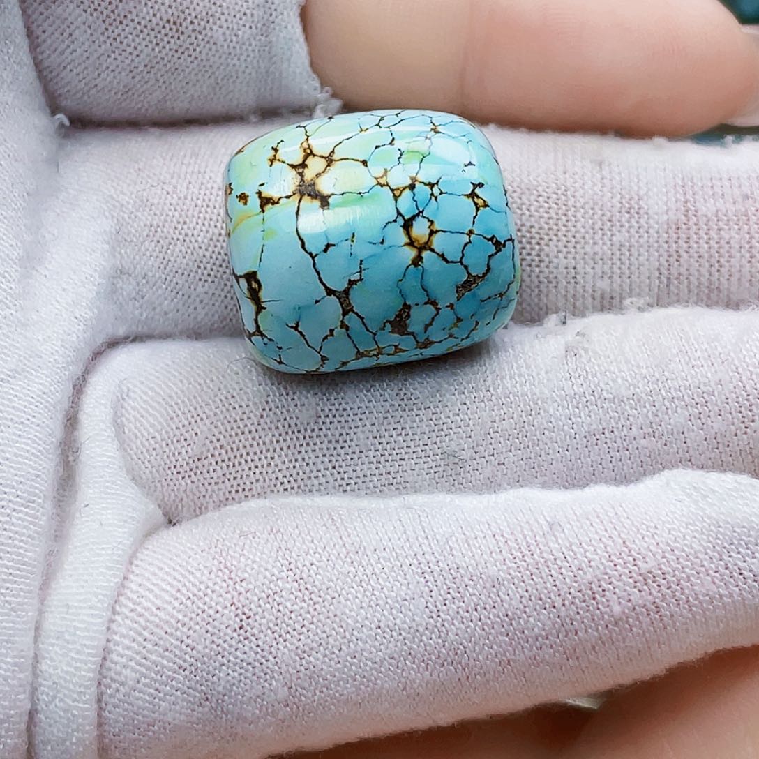 绿松石未镶嵌饰品