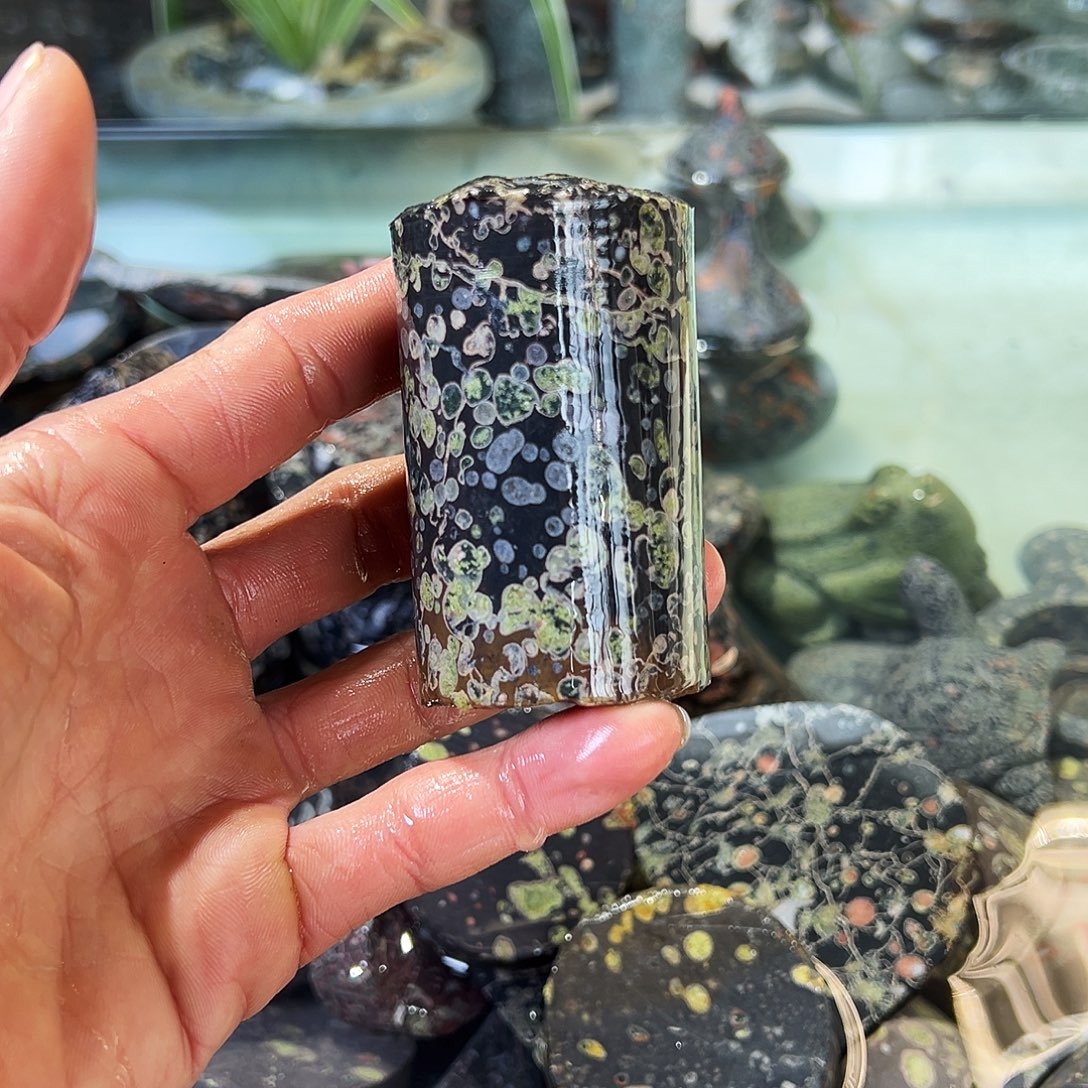 梅花玉鱼缸石微瑕不退不换