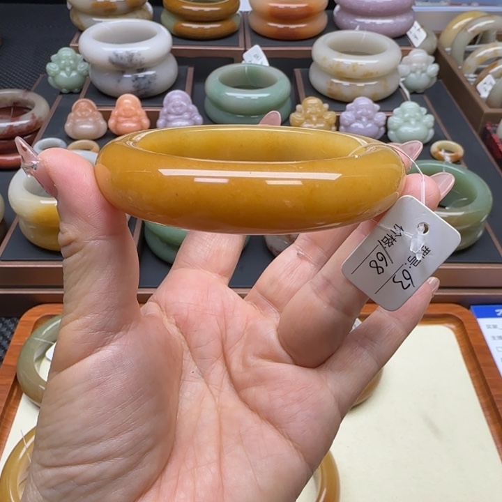 石英岩玉未镶嵌手镯